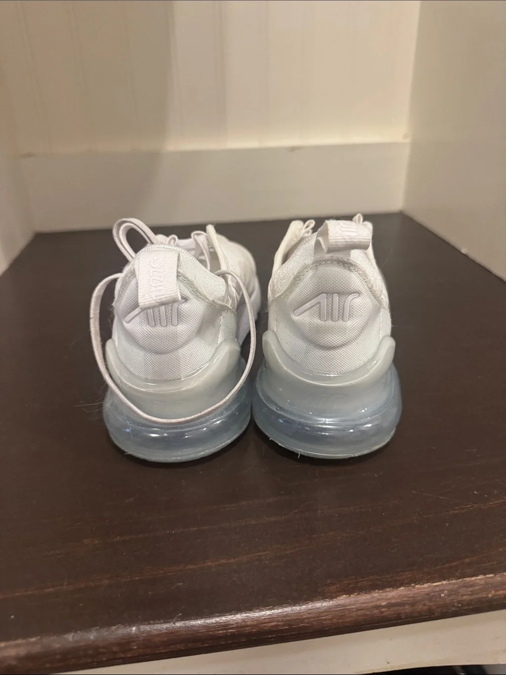 Girls Nike air White 'Max' Athletic Slip-On Sneakers size 3